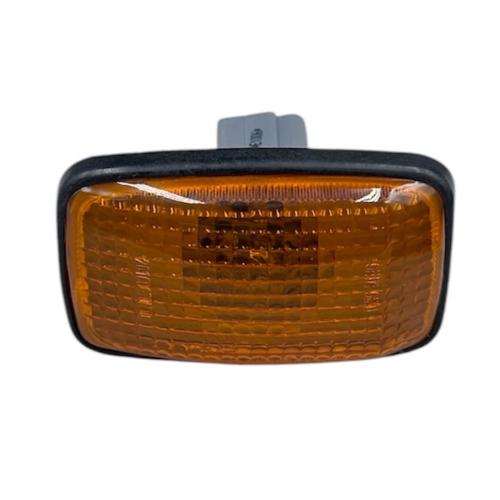 NISSAN D22 SOL/SAĞ ÇAMURLUK SİNYALİ 1998-2002 NISSAN D22 SOL/SAĞ ÇAMURLUK SİNYALİ 1998-2002