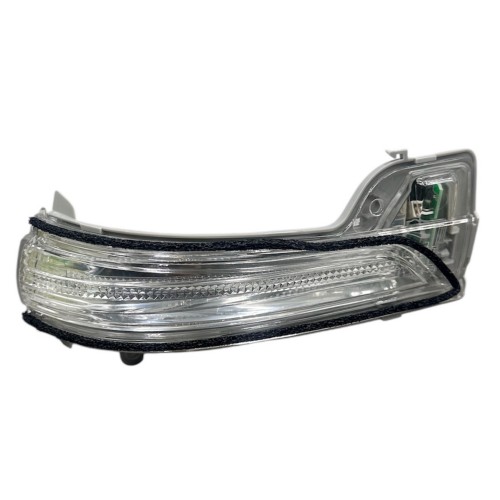 TOYOTA HILUX SAĞ DİKİZ AYNA SİNYALİ 2015-2017